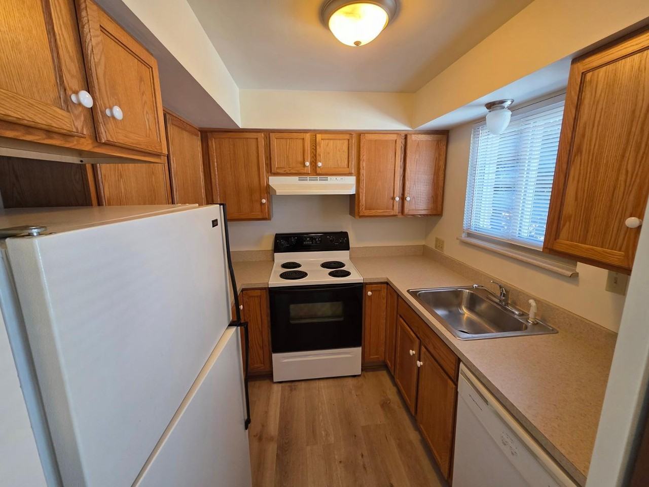 2222 Sherwood Ave #17 - Photo 5 of 18