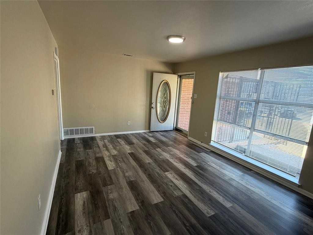 4120 Wind River Dr - Photo 3 of 17