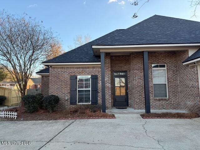 409 Ashtree Ln - Photo 2 of 12