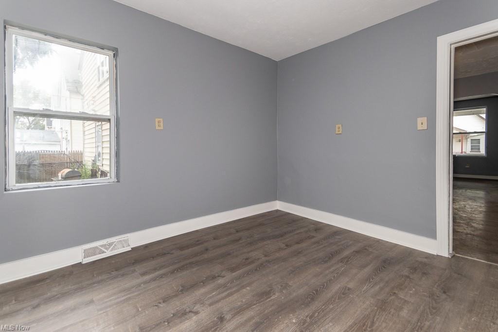 3724 W 41st St, Cleveland OH 44109 - Photo 5 of 16