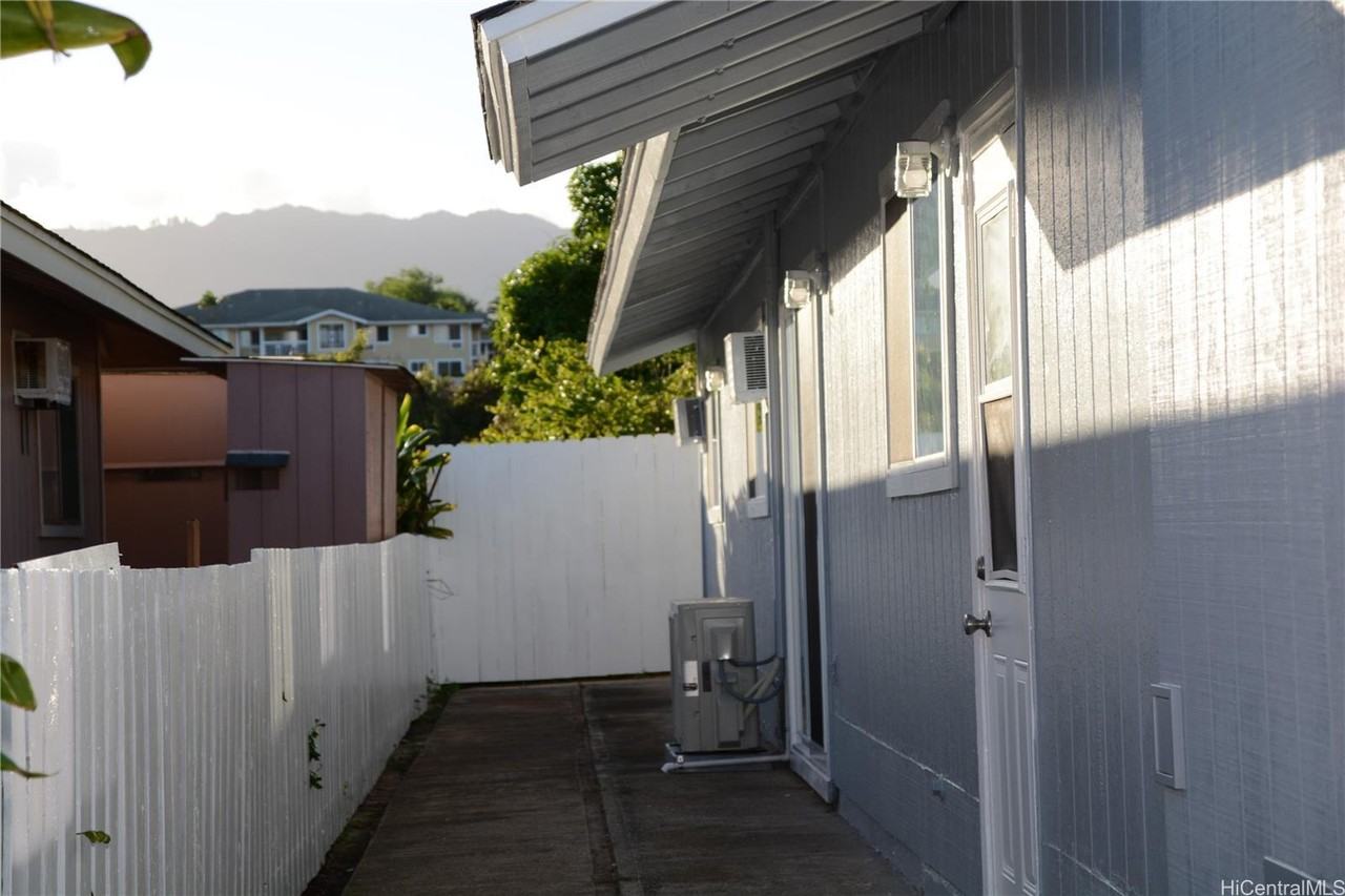 94-667 Maaniani Pl - Photo 3 of 16