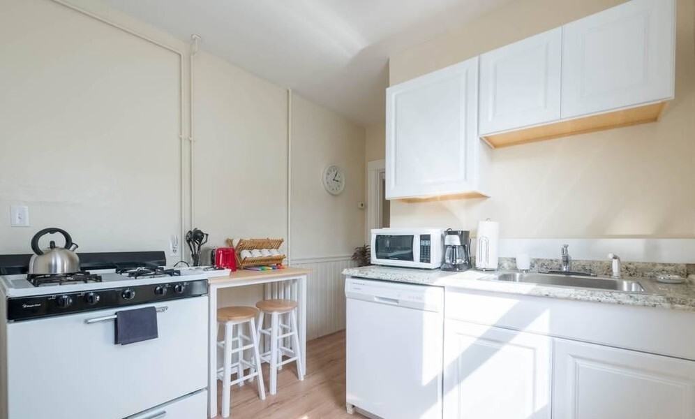 3 Eliot Avenue - Photo 3 of 10