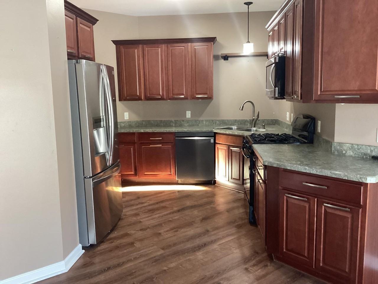 456 Nora Dr - Photo 5 of 28