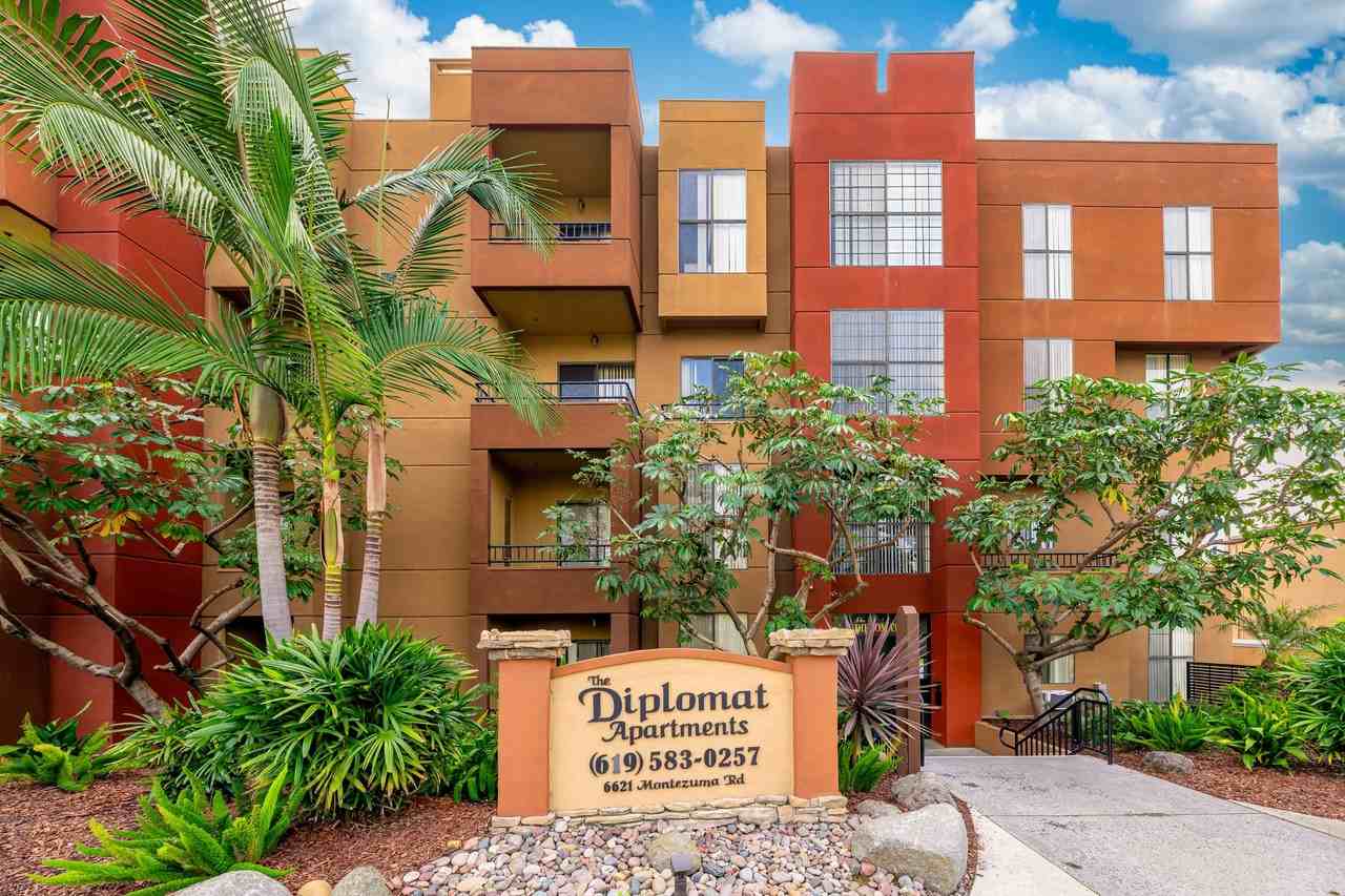 Diplomat Apartments - Photo 7 of 22