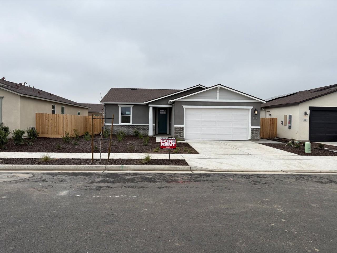 2405 N Fontana St - Photo 2 of 29