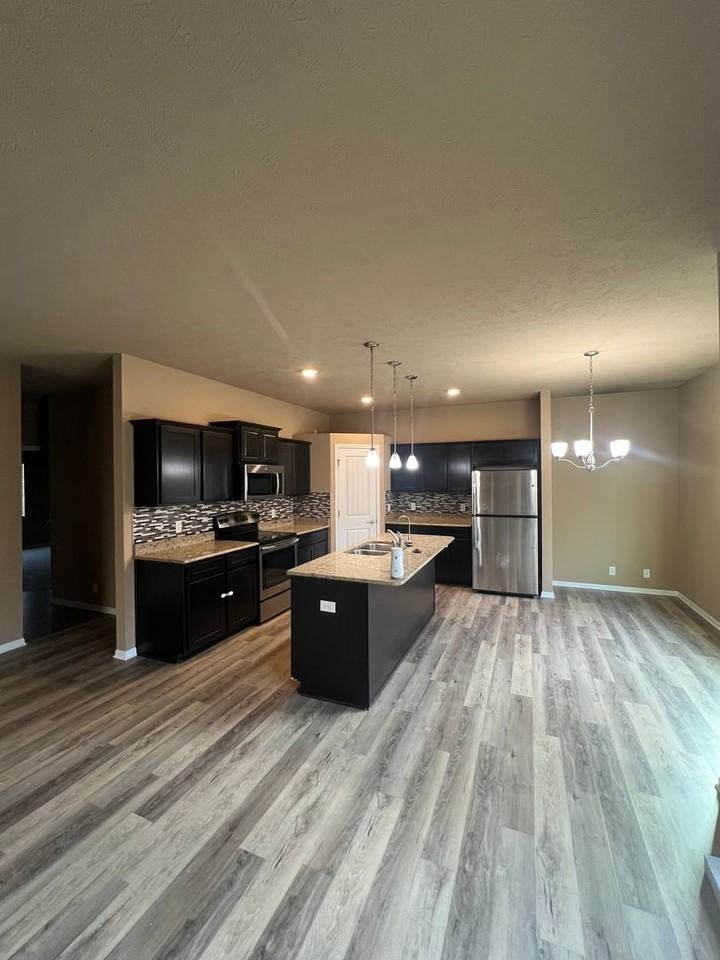 14051 Wood Valley Dr - Photo 3 of 24