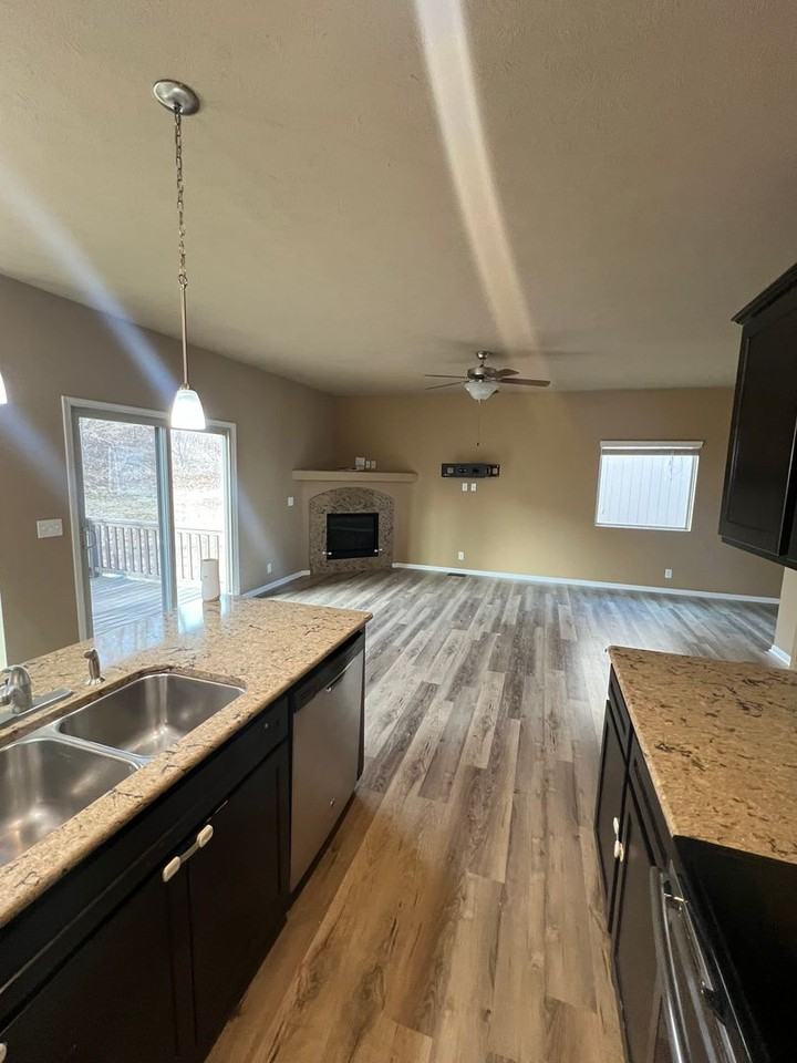 14051 Wood Valley Dr - Photo 4 of 24