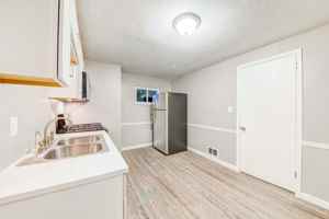 featured image of 52 Ruth St