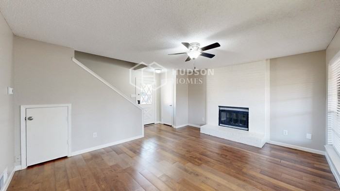 9731 Camfield Rd - Photo 7 of 34