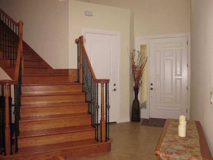 4015 Courtside Way - Photo 2 of 36