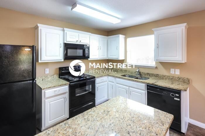 5922 Hickory Cyn - Photo 4 of 15