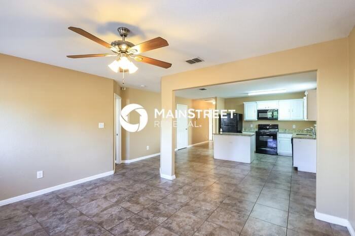 5922 Hickory Cyn - Photo 5 of 15