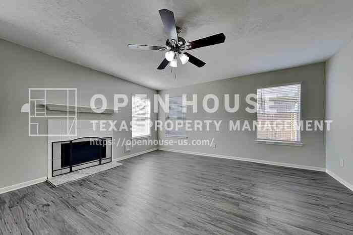 1810 Telkwa Dr - Photo 4 of 22