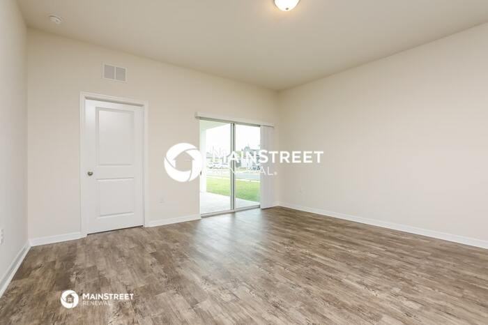 3098 Neverland Dr - Photo 3 of 16