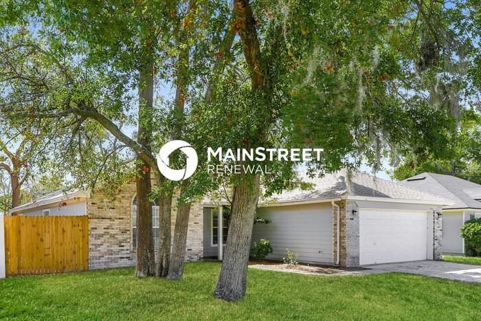 5956 Wentworth Cir S - Photo 3 of 16