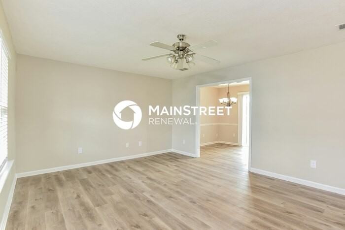 1408 Priestshore Bay - Photo 4 of 17