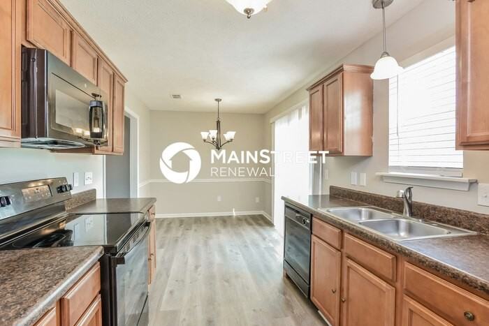 1408 Priestshore Bay - Photo 6 of 17