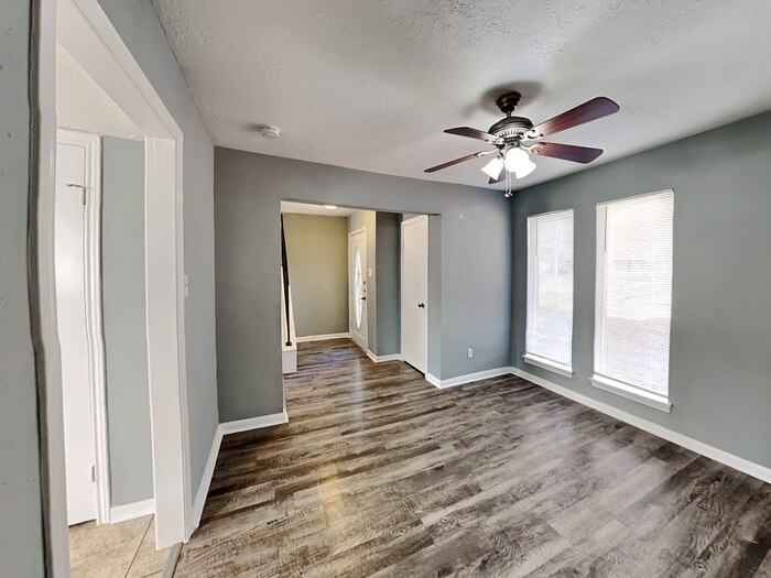 2142 Oak Shores Dr - Photo 7 of 22