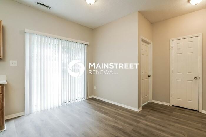 4900 Heatherfield Way - Photo 7 of 16