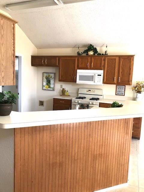 813 Moore St - Photo 5 of 23