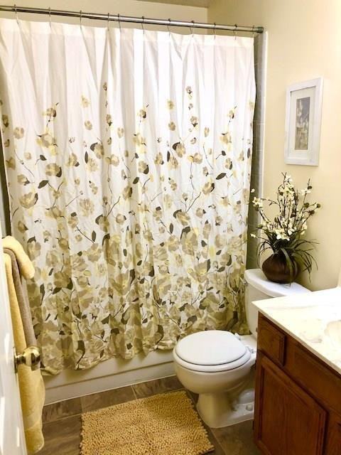 813 Moore St - Photo 7 of 23