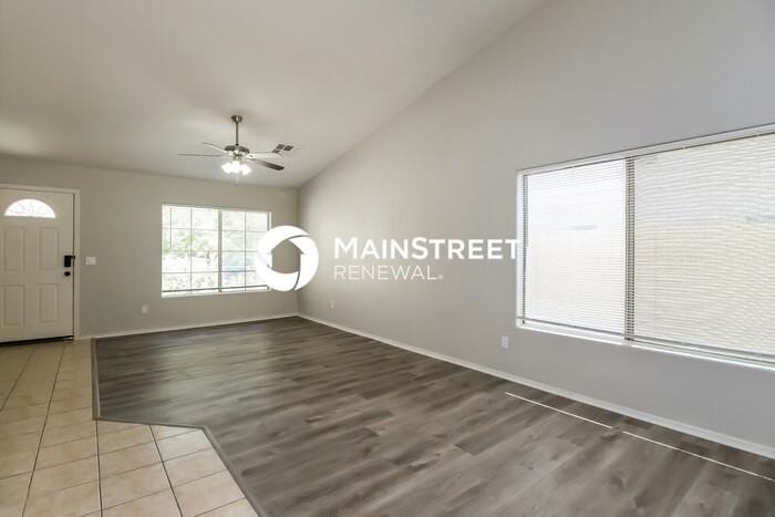 44035 W Snow Dr - Photo 3 of 16