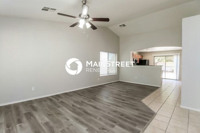 44035 W Snow Dr - Photo 5 of 16