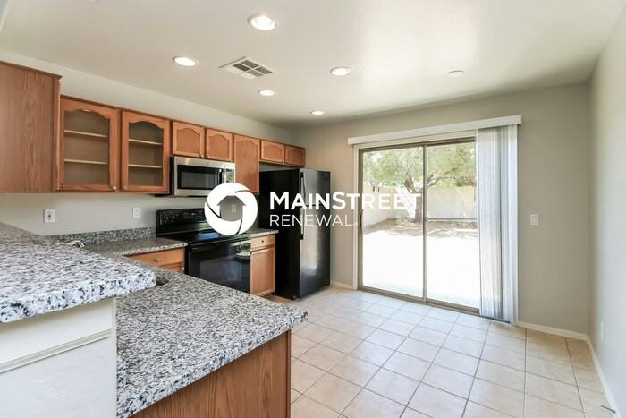 44035 W Snow Dr - Photo 7 of 16