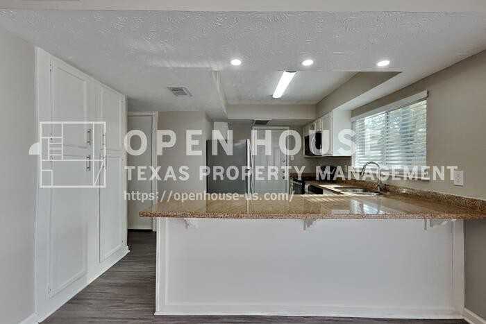 3206 Birch Creek Dr - Photo 6 of 21