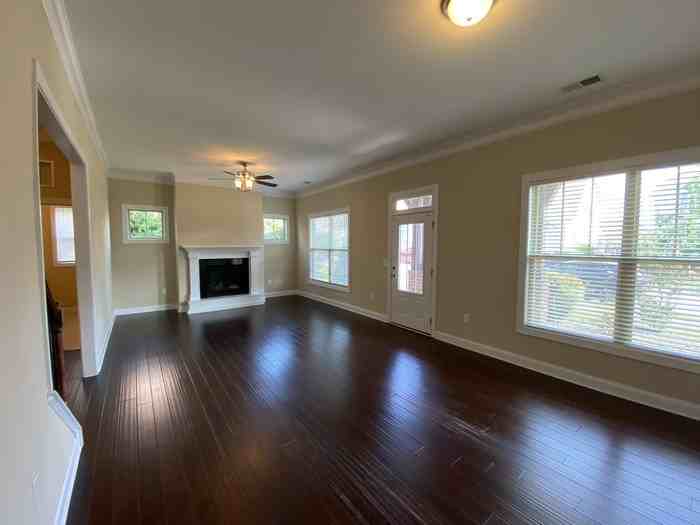 116 Heartsease Ln - Photo 2 of 27