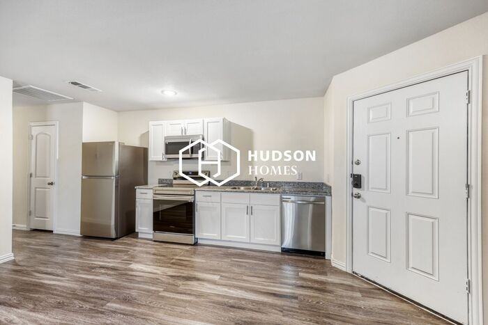 5321 Colonial Ave - Photo 6 of 14