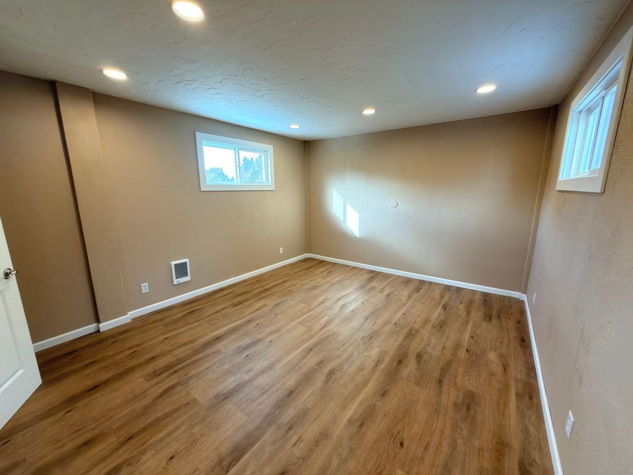 60885 Se 27th St - Photo 2 of 19