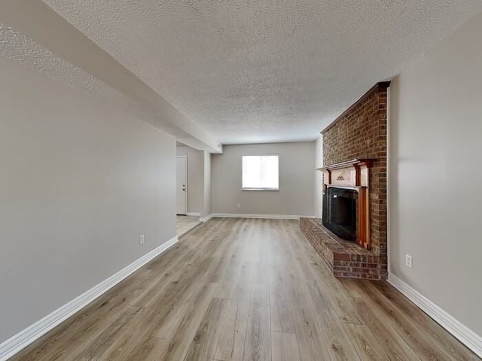 7315 Connan Ln - Photo 4 of 22