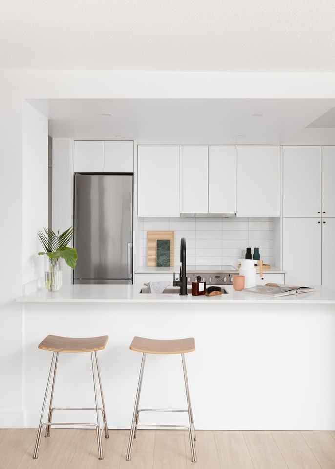 3427 Commercial Street #304 - Photo 3 of 18