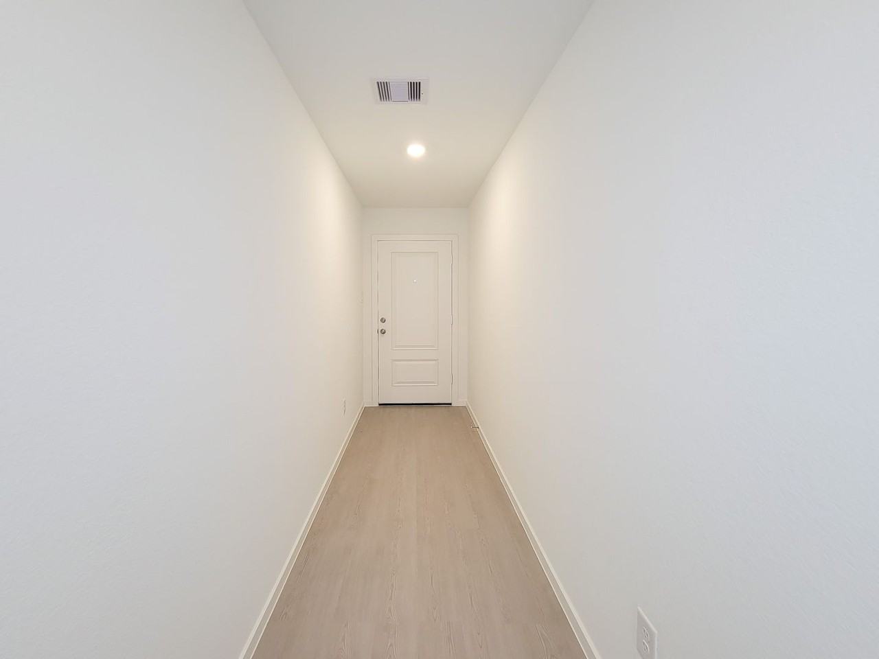 15675 Plum Brook Dr - Photo 6 of 43