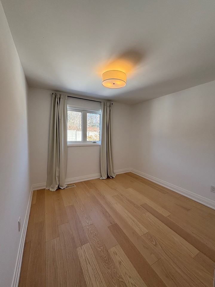 851 Sweetwater Crescent - Photo 6 of 15