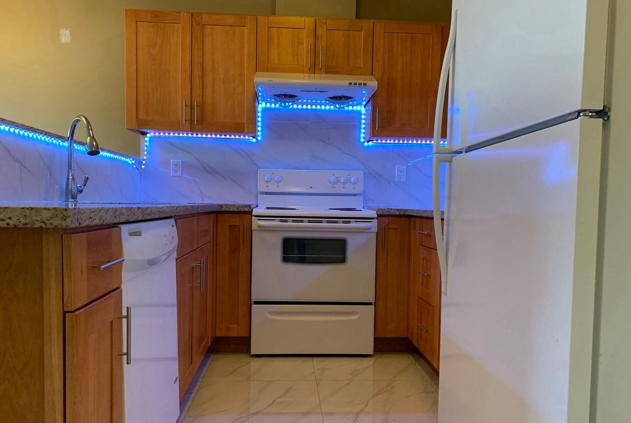 5040 48 Avenue #201 - Photo 5 of 12