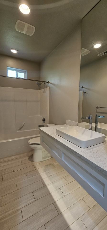 11330 Se 192nd St #1 - Photo 4 of 27