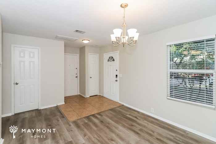 2323 Emory Knoll Dr - Photo 7 of 16