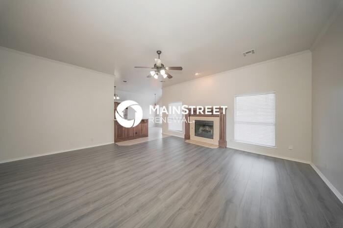 17029 Woodvine Dr - Photo 2 of 17