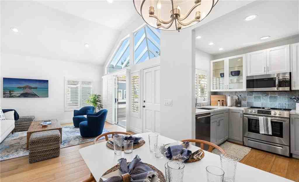 198 Hartford Dr #1 - Photo 6 of 10