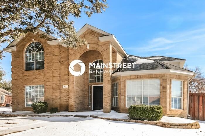 1093 Keeson Trl - Photo 2 of 18