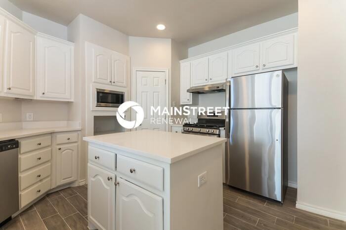 1093 Keeson Trl - Photo 5 of 18