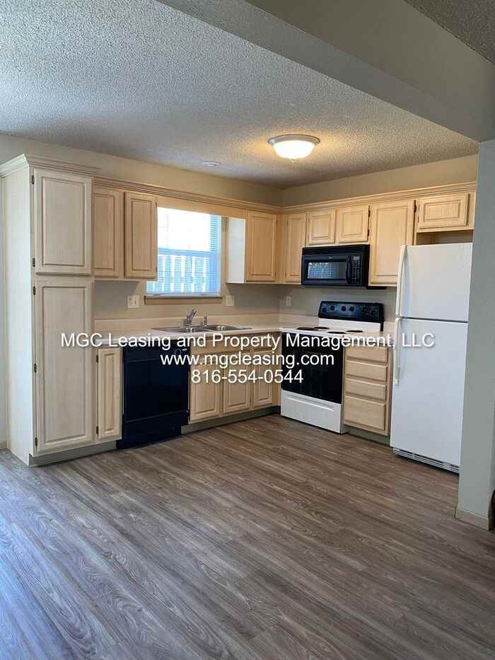 910 Garden Dr - Photo 4 of 19