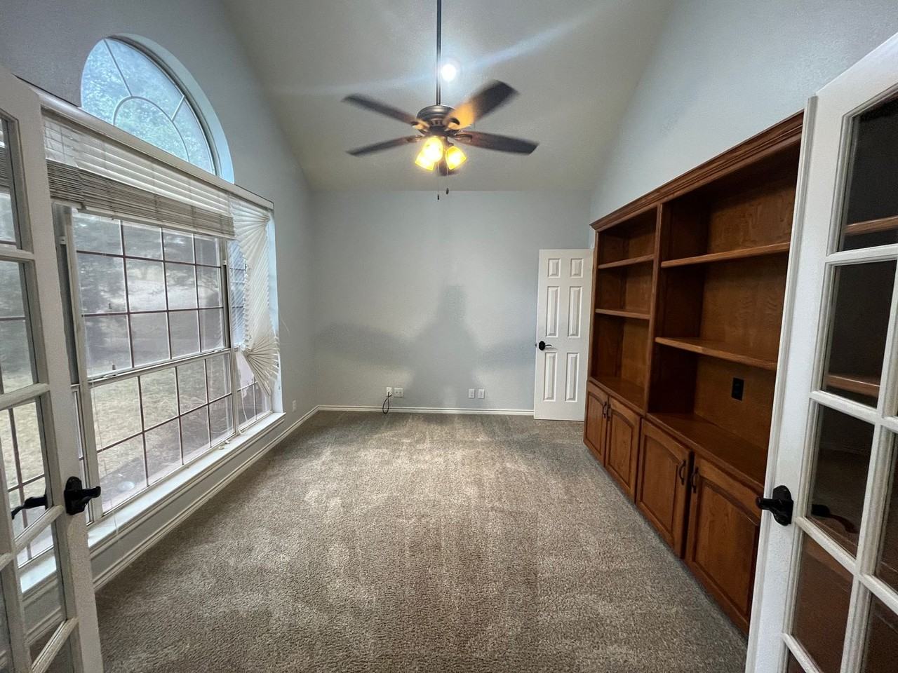 2013 Highland Dr - Photo 6 of 38