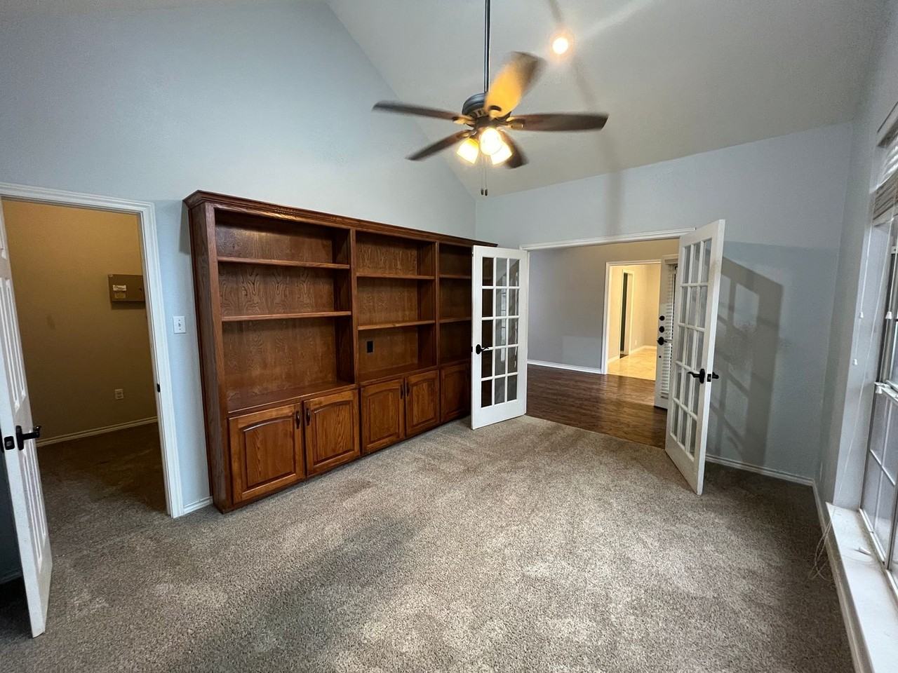 2013 Highland Dr - Photo 7 of 38