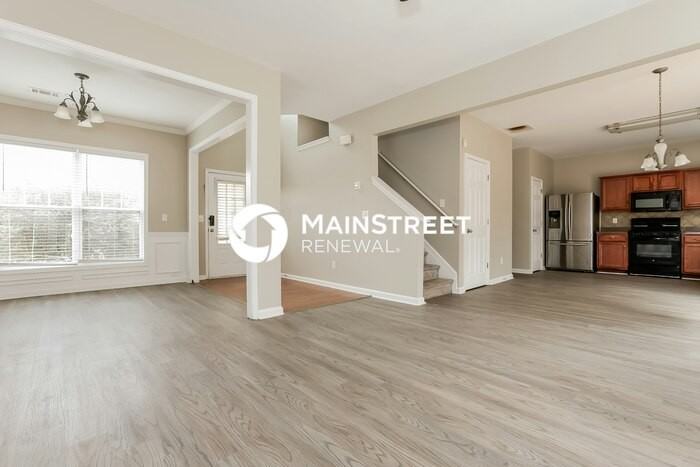 5664 Wakehurst Dr - Photo 4 of 18