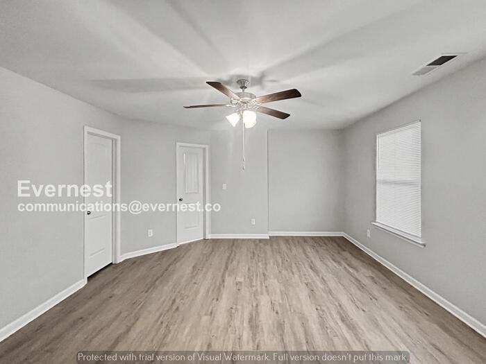 5241 Hanover St - Photo 4 of 18