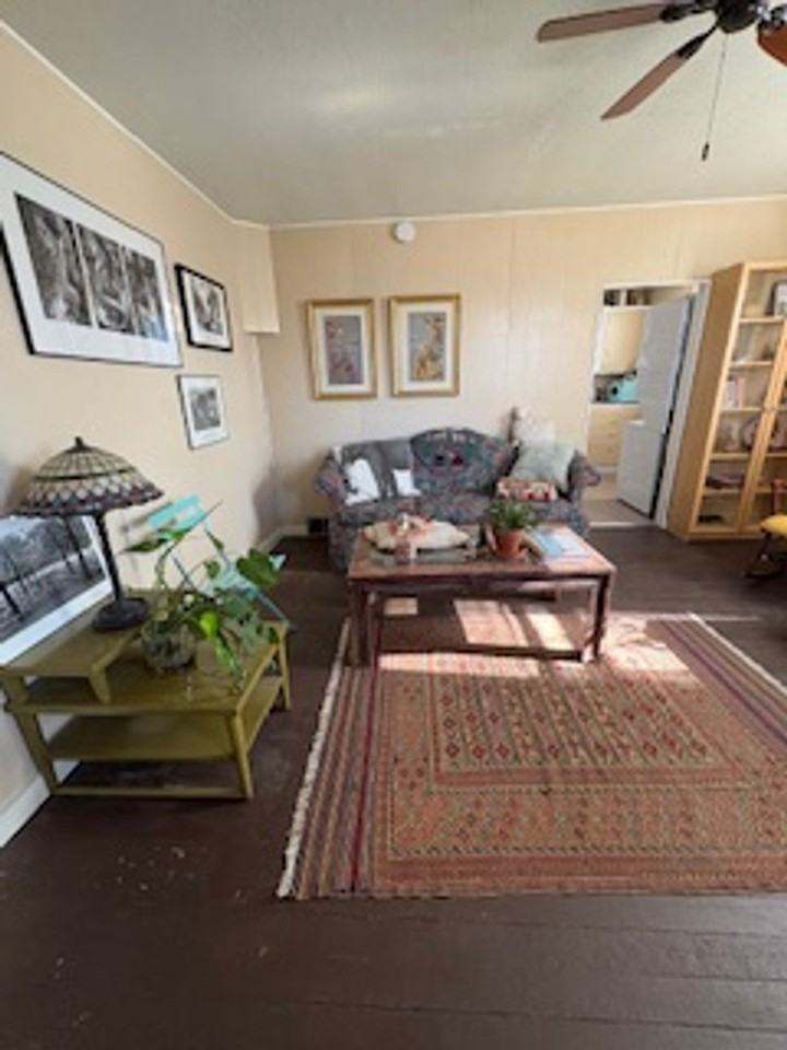 495 S 100 W - Photo 2 of 16