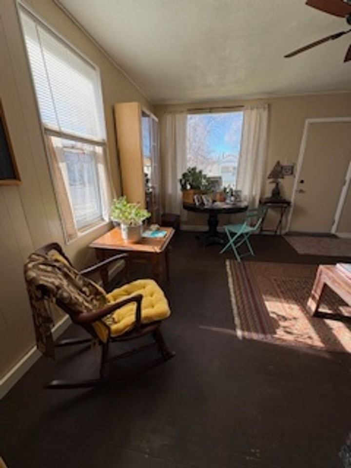 495 S 100 W - Photo 4 of 16